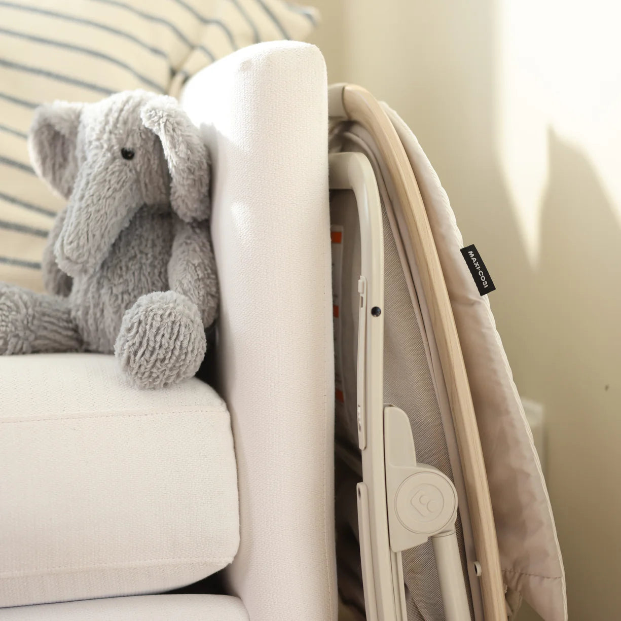 Maxi Cosi® 2-in-1 Kori Lightweight