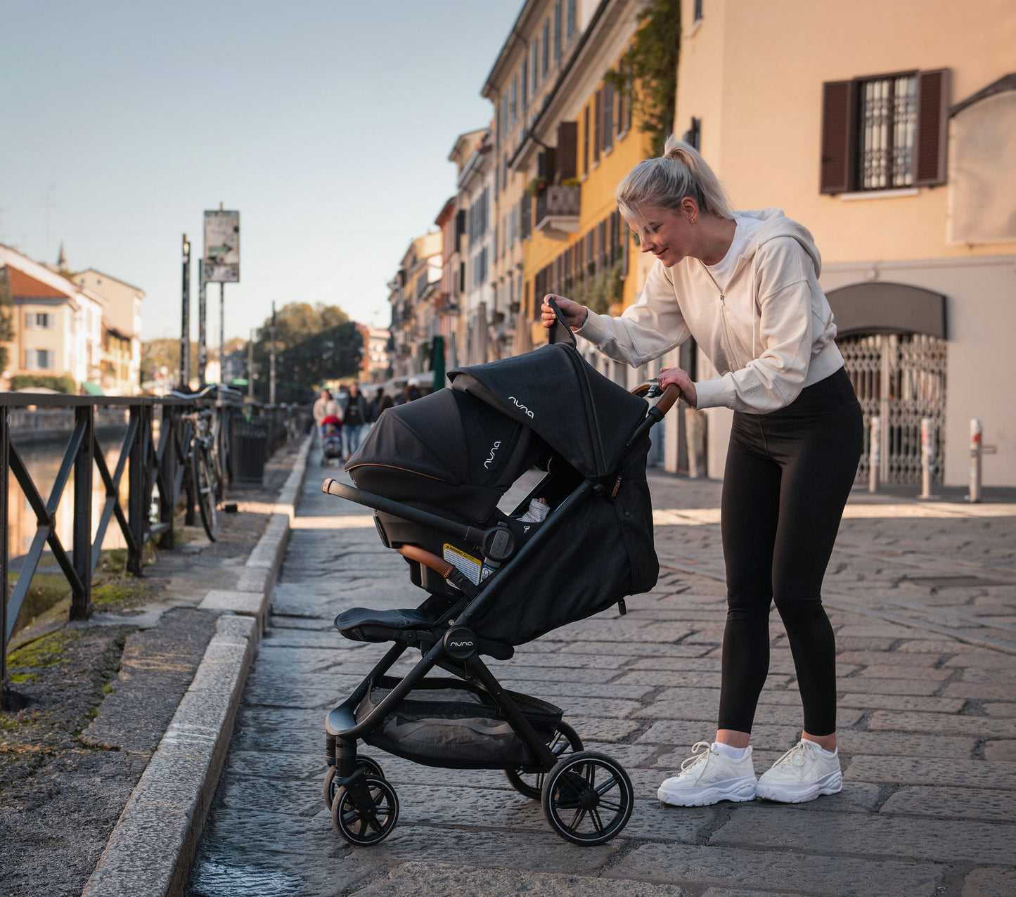 Nuna TRVL™ LX + PIPA™ urbn Infant Travel System